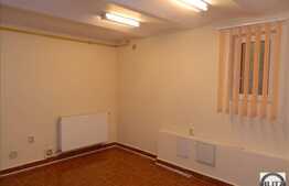 Spatiu birouri, 30 mp, 3 incaperi, zona centrala