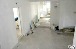 Spatiu de inchiriat in constructie noua, zona Real!