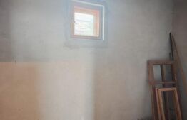 Casa de vanzare, 126 mp, teren 750 mp, zona Luna - Campia Turzii