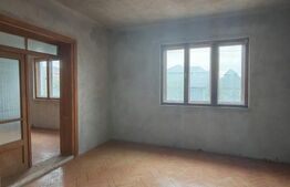 Casa de vanzare, 126 mp, teren 750 mp, zona Luna - Campia Turzii