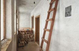 Casa de vanzare, 126 mp, teren 750 mp, zona Luna - Campia Turzii