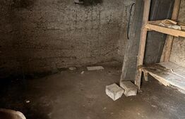 Casă 79 mp, teren 1.332 mp, zona Feldioara