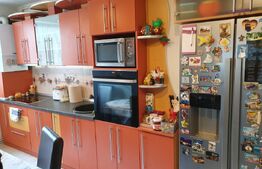 Apartament 3 camere, etaj 1 , loc de parcare , mobilat, Calea Bucuresti 