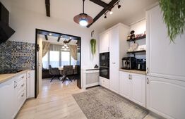 Apartament cu 3 camere, 75 mp, parcare, zona Sanpetru