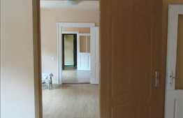 Spatiu central, 80 mp, finisat recent, zona strazii Piezisa