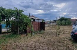Casa cu doua corpuri