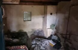 Casa cu doua corpuri, 67 mp, zona Luncani