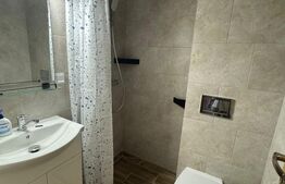 Apartament 3 camere, 65 mp, parcare, zona Plopilor