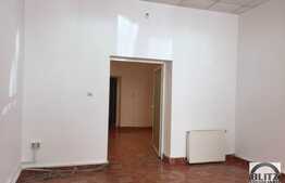 Spatiu central, 150 mp, vitrina, zona Piata Mihai Viteazu