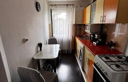 Apartament cu 2 camere, 50 mp, parcare, zona Blocuri