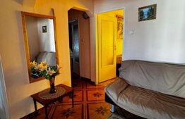 Apartament 3 camere, 86 mp, decomandat, zona Blocuri