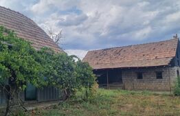 Casa 2 corpuri si anexe, 69 mp, zona Tritenii de Sus