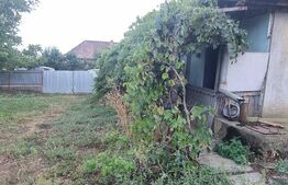 Casa 2 corpuri si anexe, 69 mp, zona Tritenii de Sus