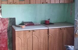 Casa 2 corpuri si anexe, 69 mp, zona Tritenii de Sus