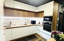 Apartament 4 camere de vanzare, 86 mp, zona Racadau