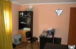 100 mp, in zona semicentrala, spatiu integral renovat.