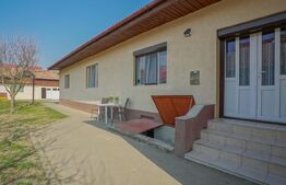 Casa cu 2 apartamente, 210 mp, teren 800 mp, zona Rasnov