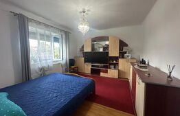 Casa cu 2 apartamente, 210 mp, teren 800 mp, zona Rasnov