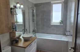 Apartament 3 camere, 77 mp, parcare, zona Terra