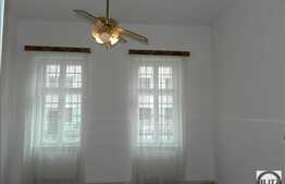 Spatiu birouri, 105 mp, 4 incaperi, terasa, zona centrala