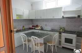 Casa pentru birouri in zona cu acces facil, 130 mp, zona linistita!