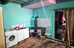 Casa individuala renovabila, teren 2300 mp, comuna Alunis
