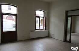 Spatiu pentru  birouri sau cabinete, zona centrala!