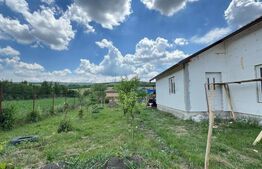 Teren intravilan, 14 ari, front 18m, zona Luna de Jos