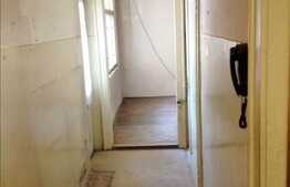 De vanzare apartament decomandat cu 1 camera