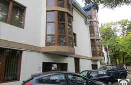 Spatiu pentru birouri situat in zona centrala.