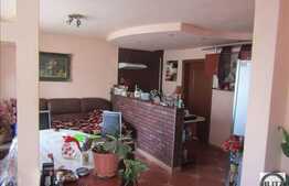 Casa pentru birouri sau de locuit in zona linistita.