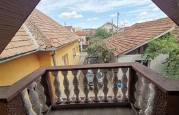 Casa cu 4 camere si curte cu 2 locuri de parcare, zona Iris