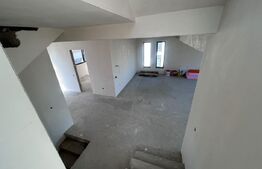 Casa de vanzare, 214 mp, teren 458 mp, zona Dezmir