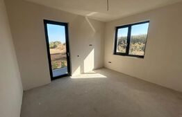 Casa de vanzare, 214 mp, teren 458 mp, zona Dezmir