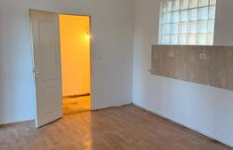 Casa de vaznare, 190 mp, teren 922 mp, zona Codlea