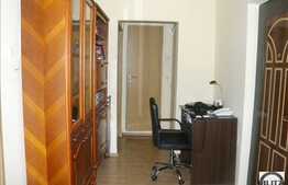 3 camere de vanzare,  terasa 20 mp, zona Calea Manastur