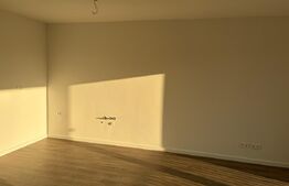 Apartament cu 3 camere, 72.20 mp, zona Semicentral 