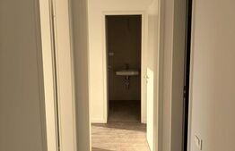 Apartament cu 3 camere, 72.20 mp, zona Semicentral 