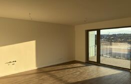 Apartament cu 3 camere, 72.20 mp, zona Semicentral 