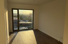 Apartament cu 3 camere, 72.20 mp, zona Semicentral 