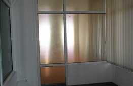 Un spatiu de 74 mp, un mic sediu de firma.