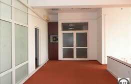 Un spatiu de 74 mp, un mic sediu de firma.