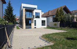 Apartament 4 camere, 125 mp, zona Andrei Muresanu