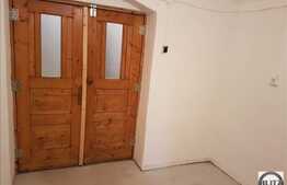 Demisol, 90 mp, zona centrala!