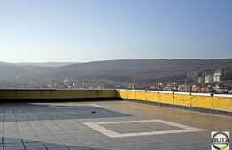 Terasa 650 mp, parcare, zona linistita!