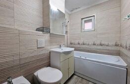 Apartament 3 camere, decomandat, terasa, zona: Zorilor, spitalul de recuperare