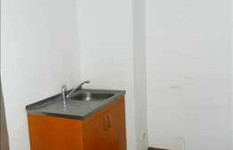 Spatiu de inchiriat, 85 mp situat in imobil nou