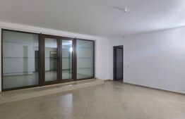 9 camere, 5 bai, spatiu hobby, gradina, garaj,locatie buna