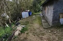 Casa 3 camere, 55 mp, teren 23.000 mp, zona pitoreasca-Poiana Marului