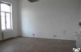 Spatiu de birouri in zona TEATRULUI NATIONAL / 5 euro mp